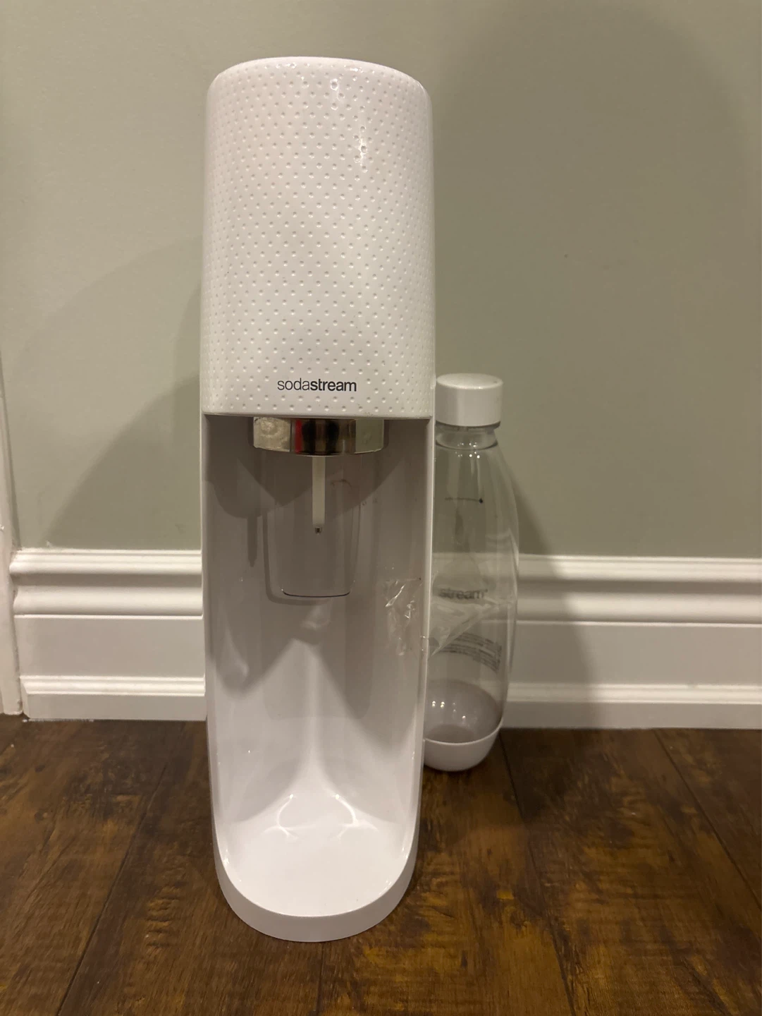 SodaStream Sparkling Water Maker with Bottle - White