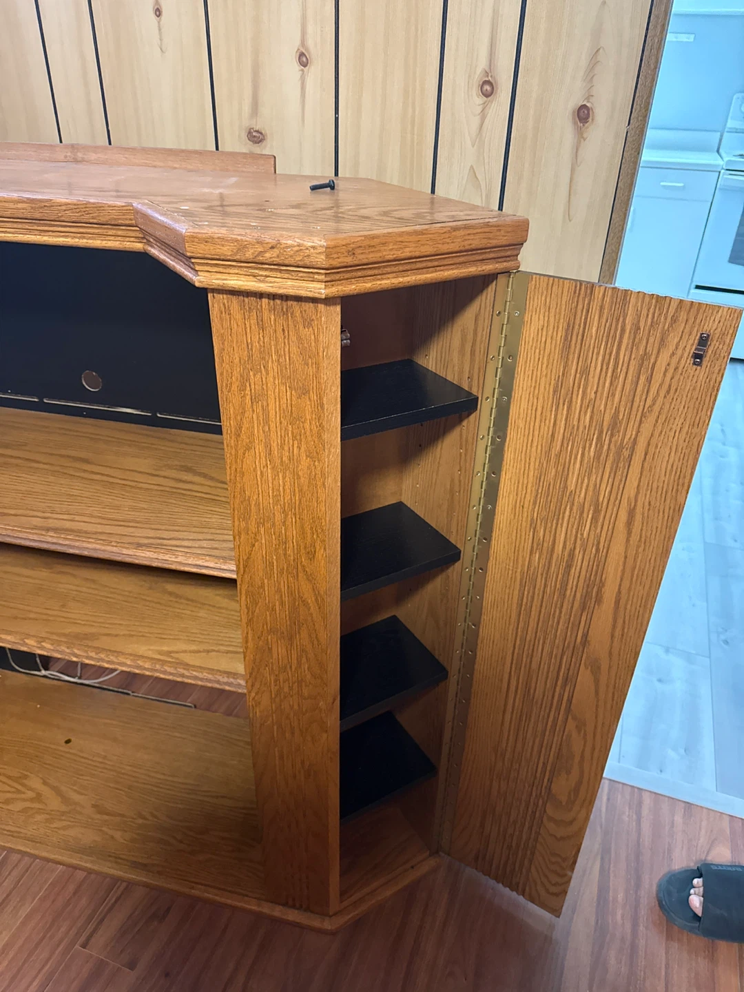 Oak Corner Media Stand - photo 2