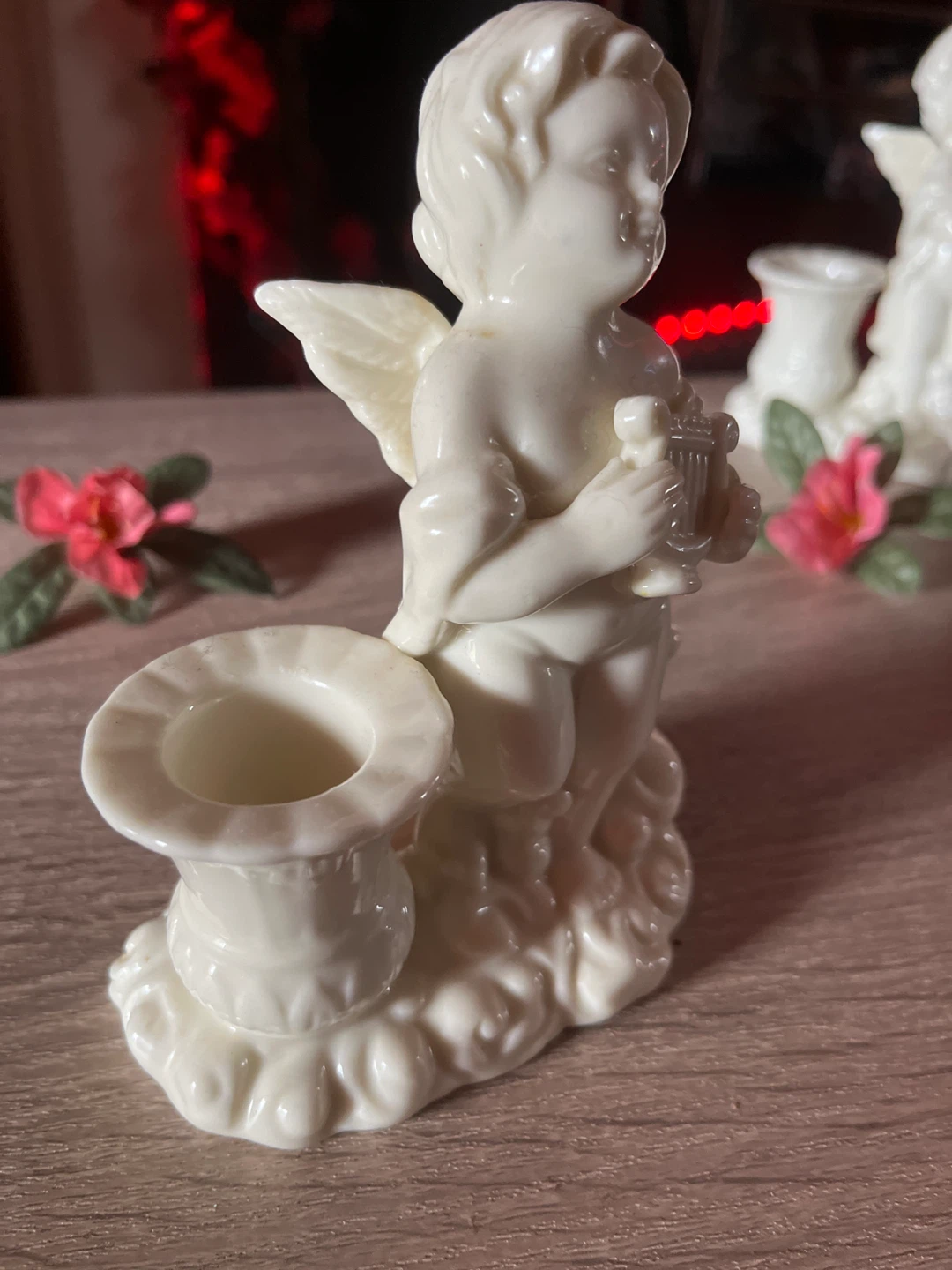 Cream Cherub Candlestick Holder - photo 2