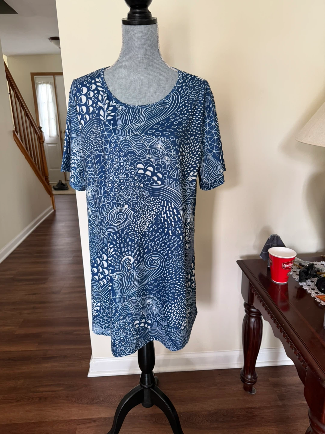 Fashion Classic Blue White Swirl Pattern Tunic Top - photo 2