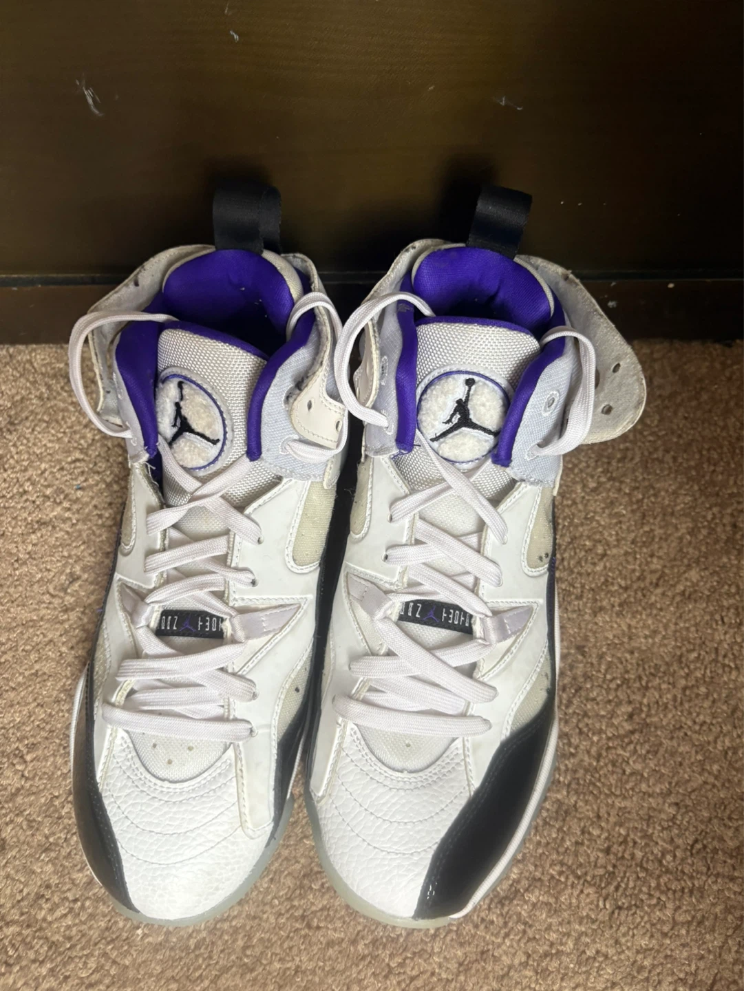 Big kids Jordan jump man two Trey basketball shoes - photo 2