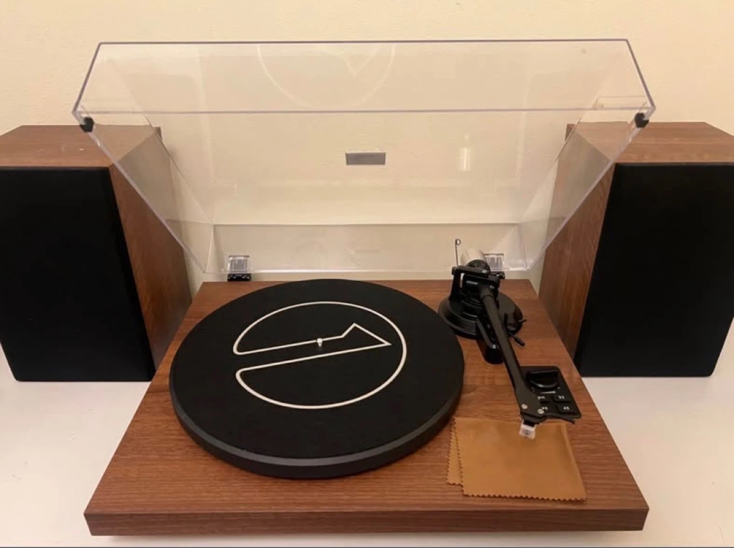 Vinyl Record Player + 2 Speakers - photo 2