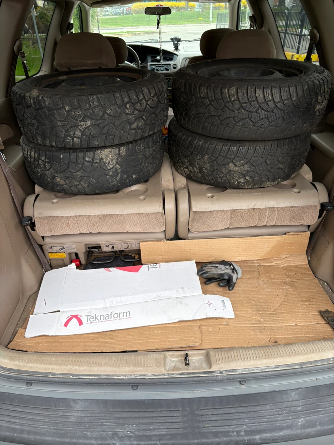 Set of 4 winter tires and rims - photo 3
