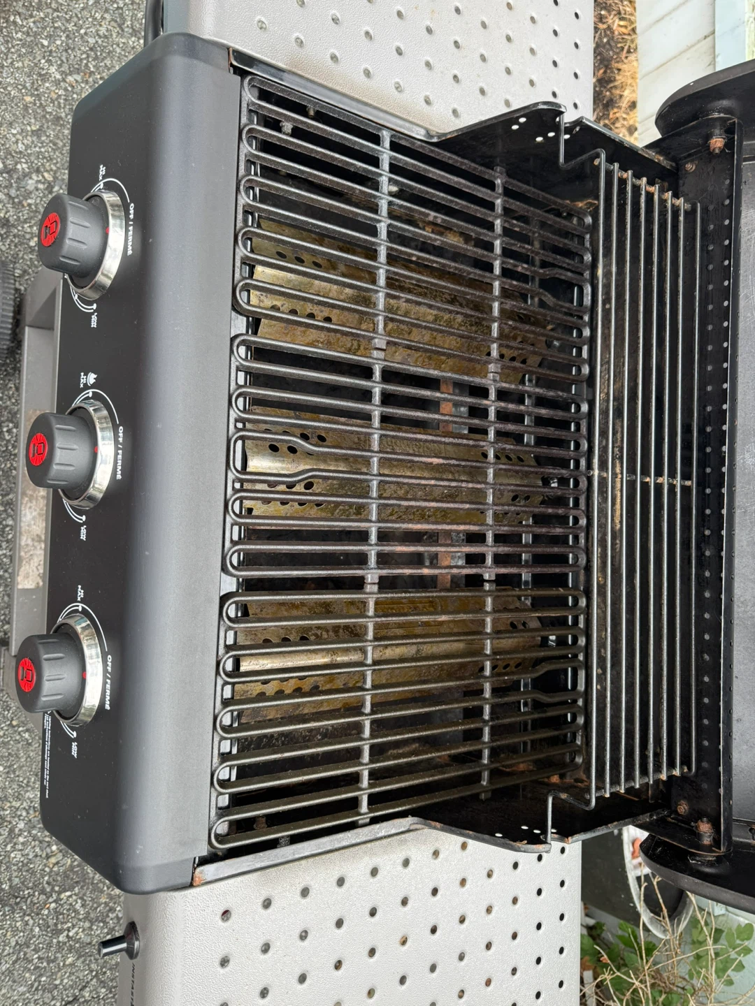 Coleman 3-Burner Propane Grill - photo 2