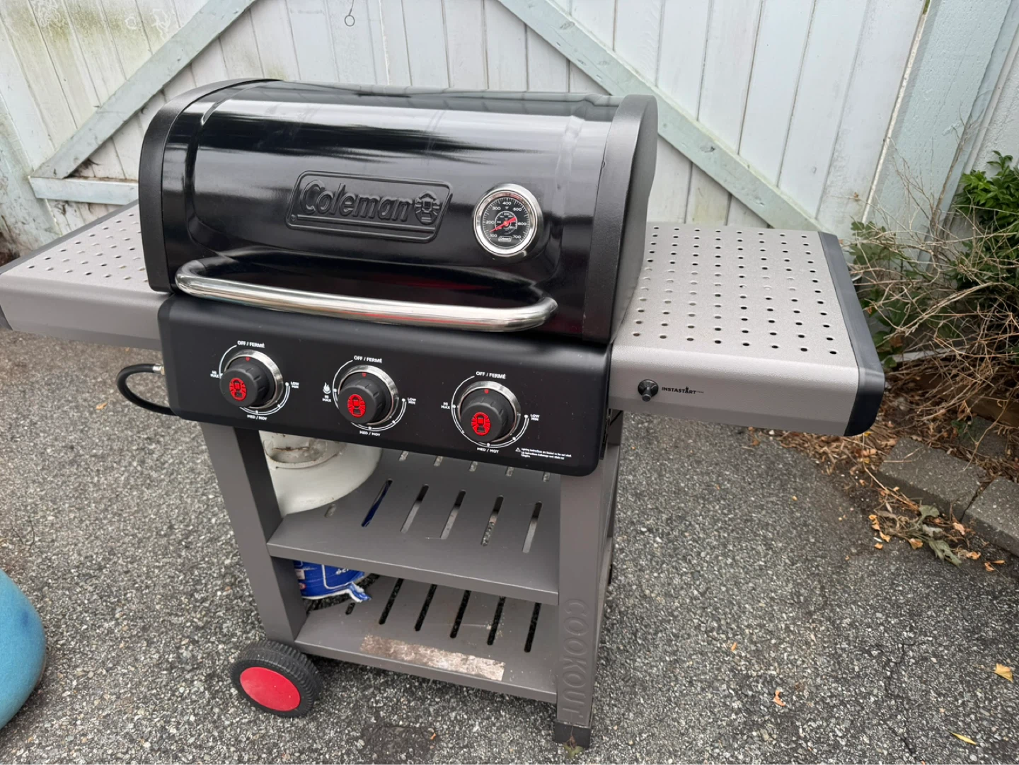 Coleman 3-Burner Propane Grill