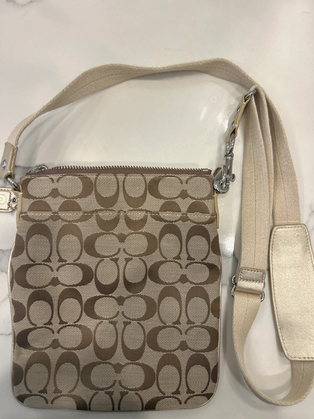 Coach Sutton Signature Swingpack - photo 3