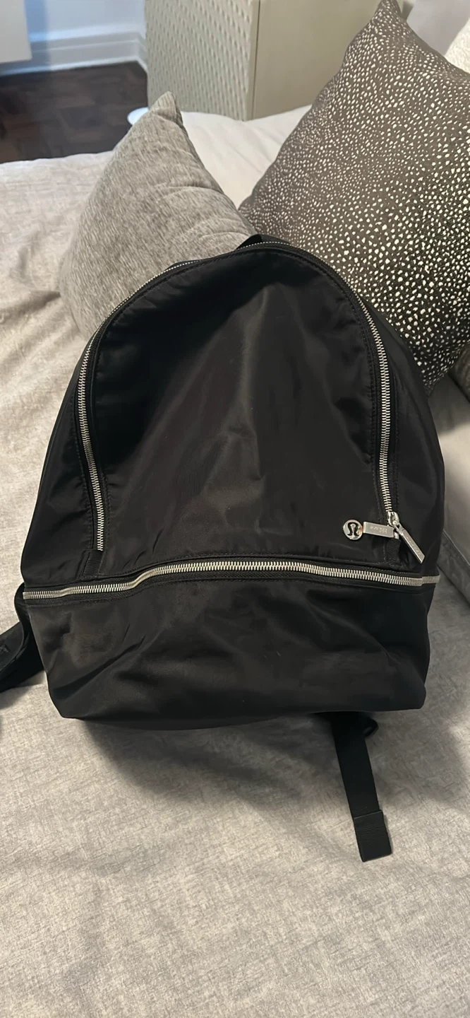 Lululemon Black Backpack - photo 2