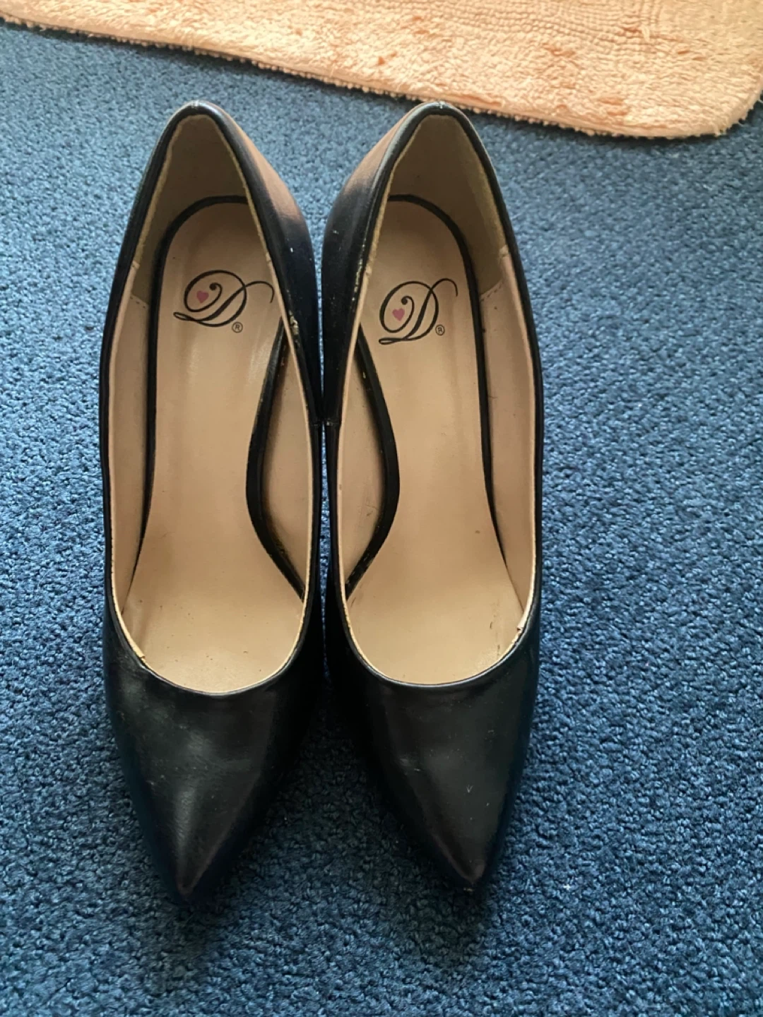 Black Pointed Toe Heels Size 7🌱