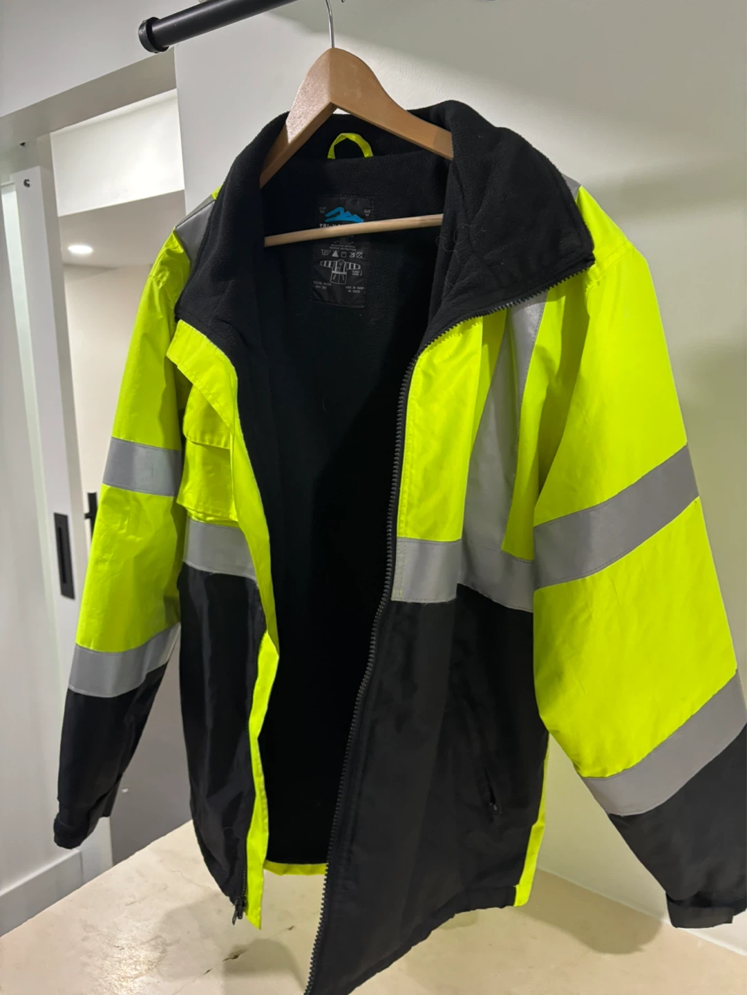 Tri-Mountain High Visibility Jacket - Size Medium