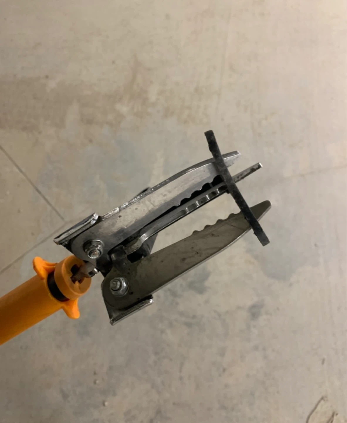 Fiskars D-handle Stand-up Weeder 3-claw - photo 3