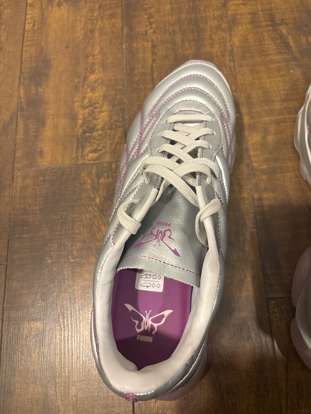 Puma dua lipa Women's Silver & Purple Butterfly Sneakers - photo 2
