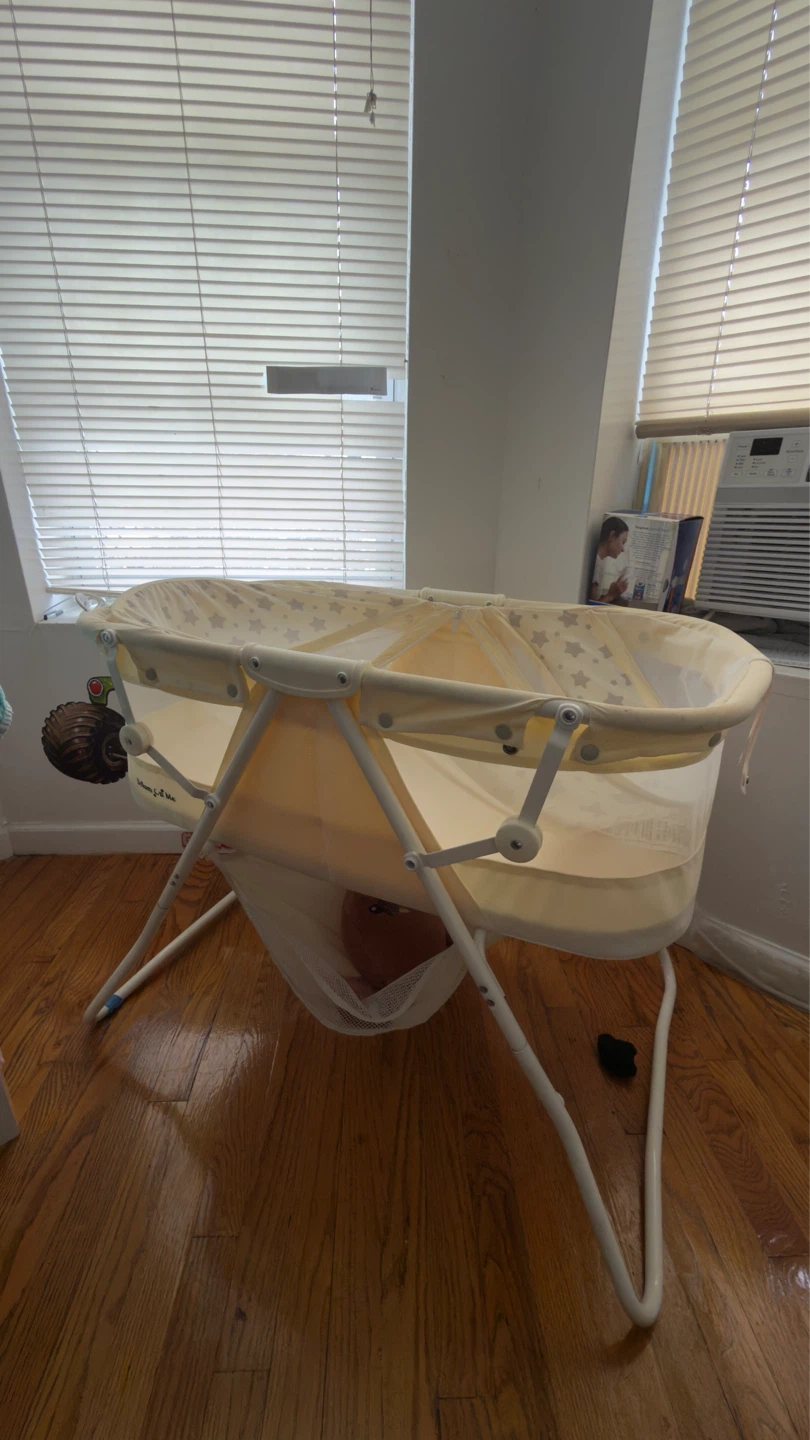 Dream On Me Karley Bassinet - photo 3