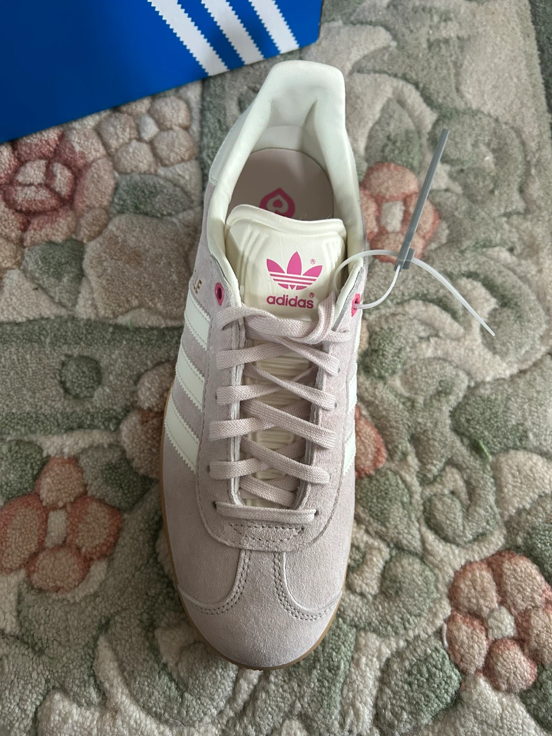 Adidas Gazelle Valentine’s Day Blush Pink - photo 3