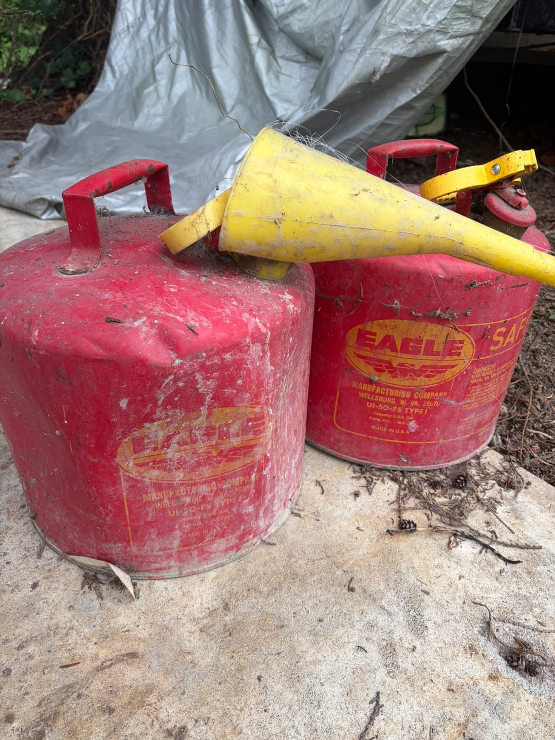 2x Eagle Safety Gas Cans with Funnels