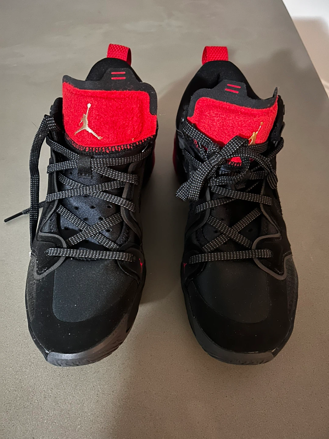 Air Jordan 37 Low Sz 8 NEW