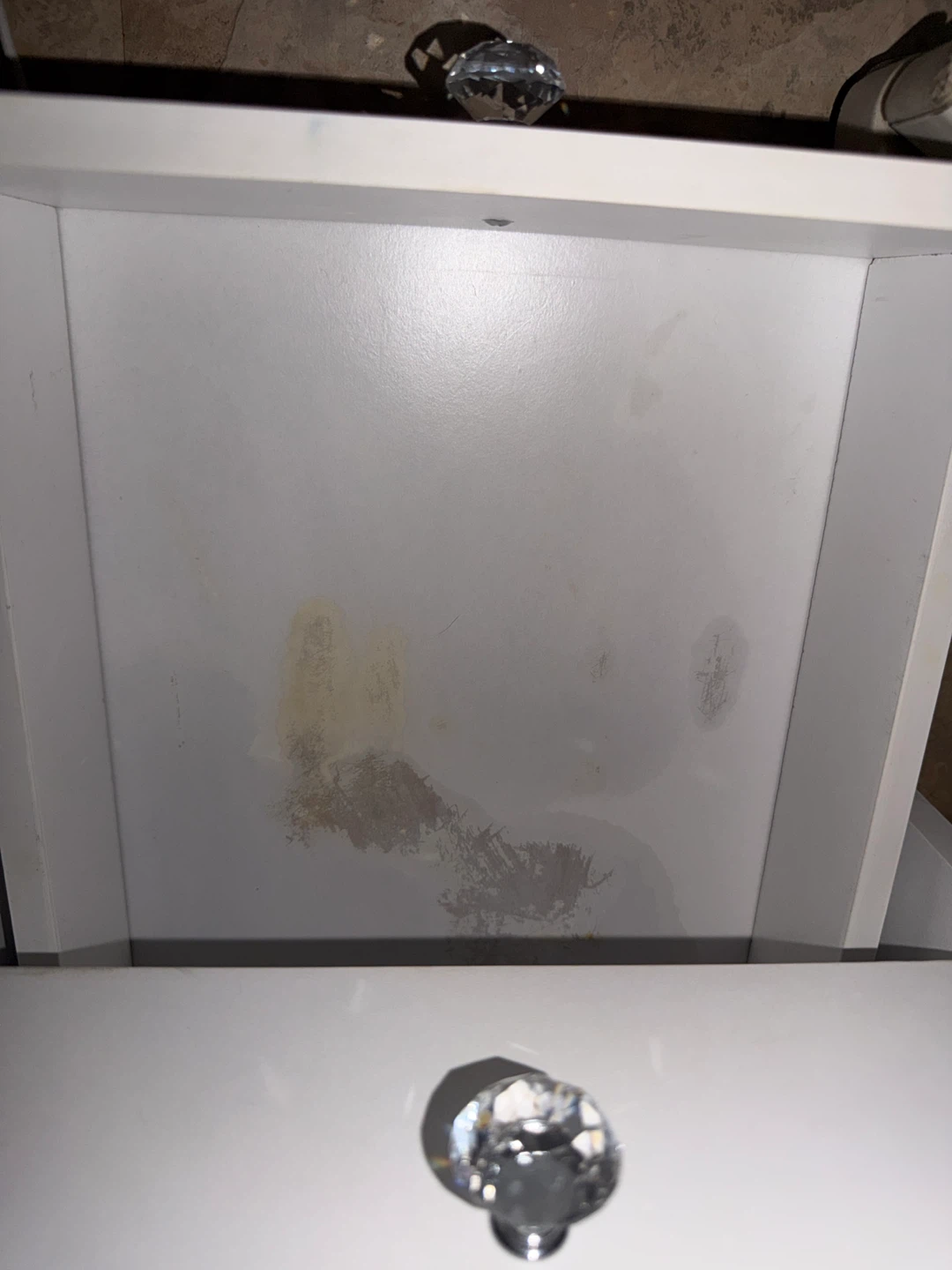 White vanity with led light mirror - photo 5