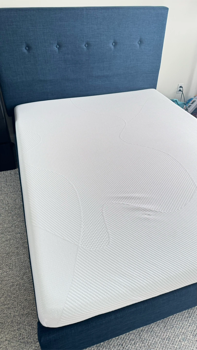 Queen bed - photo 4