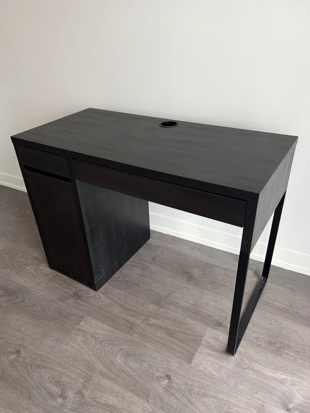 IKEA MICKE Desk - Black-Brown - photo 3
