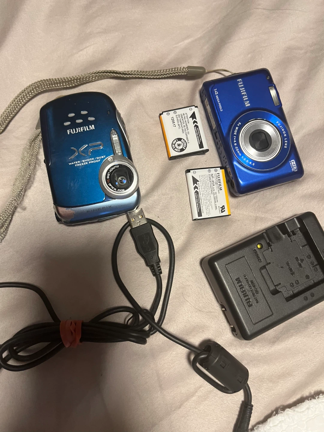 Fujifilm (FinePix XP10 & FinePix JX500 digital camera. ) - photo 3