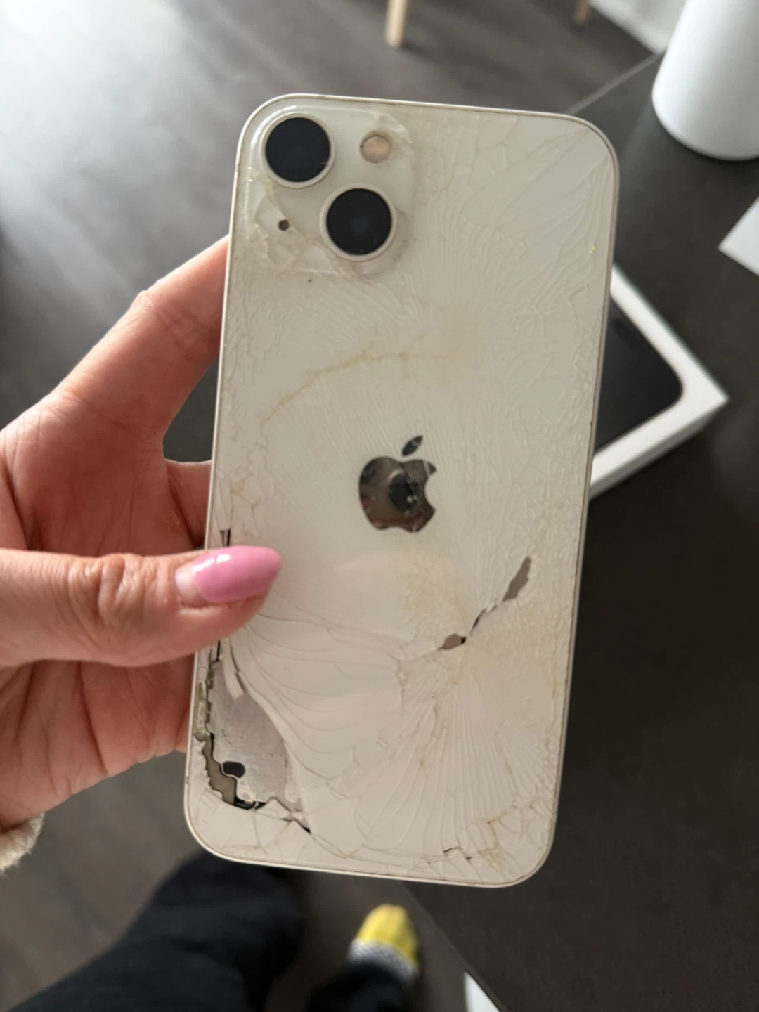 Apple iPhone 13 - photo 3