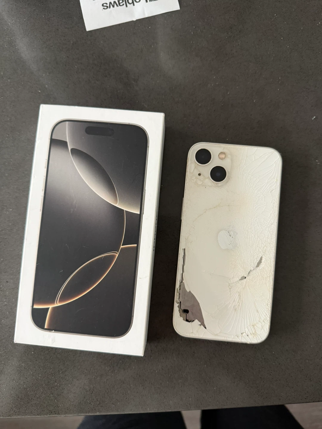 Apple iPhone 13 - photo 2