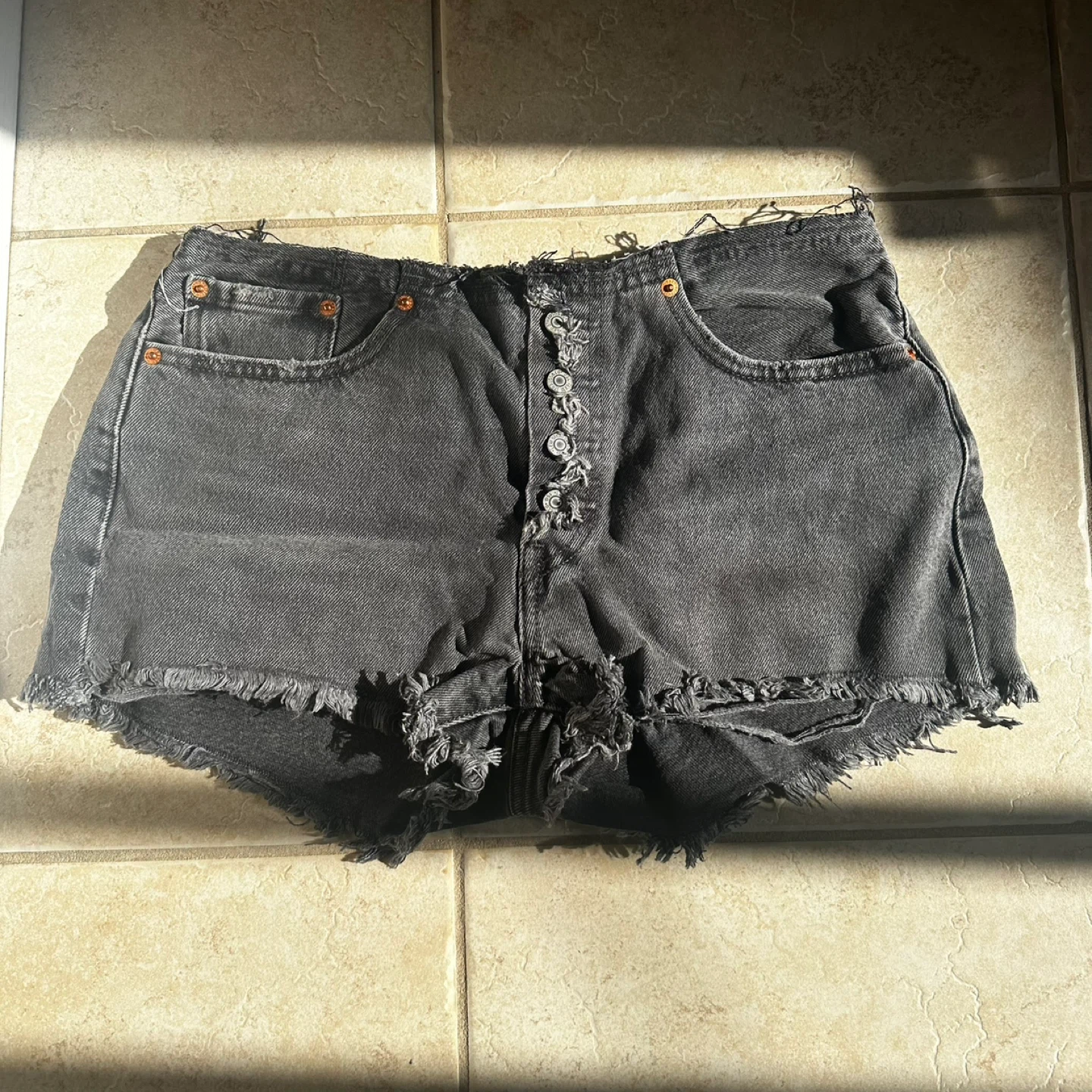 Levi's Women's 501 High Rise Cut Off Shorts Black Size 28 - photo 2