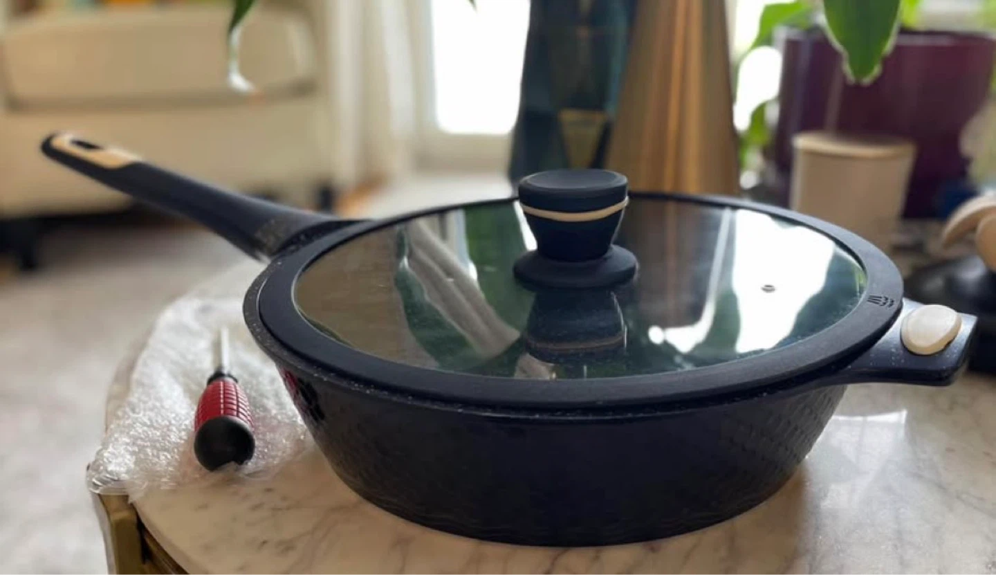 Blue Speckled Nonstick Deep Frying Pan with Glass Lid