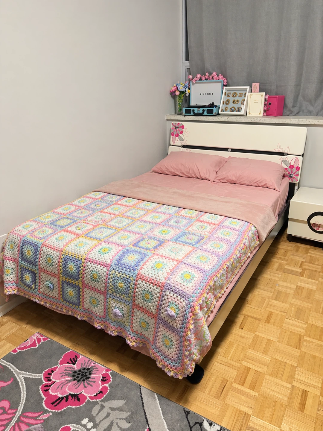 Queen/Double Bed Imported from Dubai!
