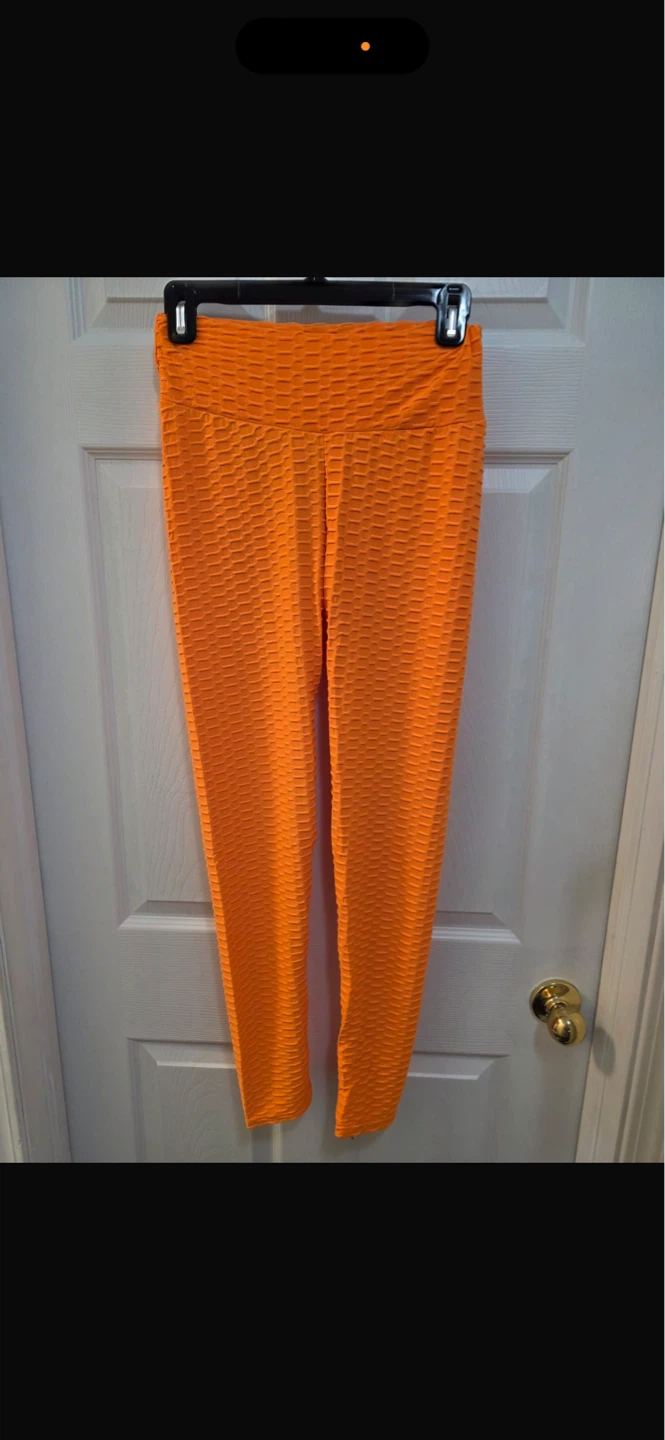 Textured High-Waisted Leggings - Multiple Colours Available - photo 2