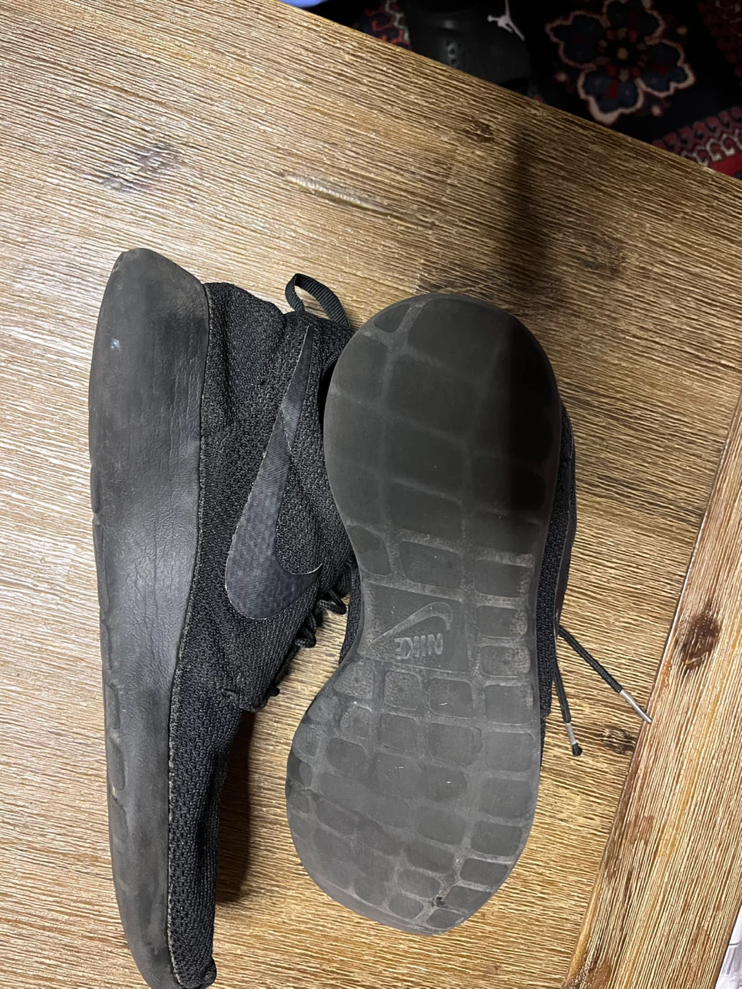 Nike Roshe Triple black sneakers Size 9 - photo 3