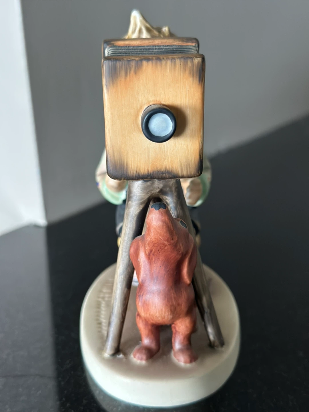 Hummel "The Photographer" Figurine - photo 3