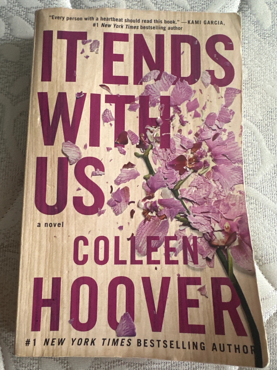 It Ends With Us by Colleen Hoover