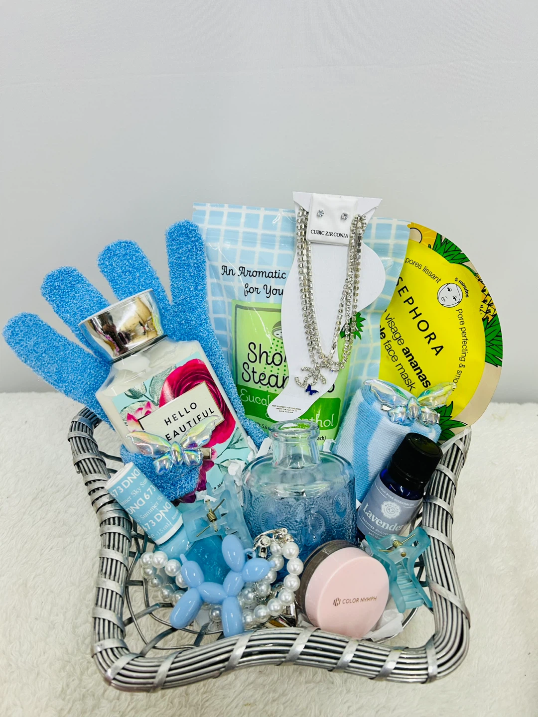 Bath & Body Works Mother's Day Gift Basket - photo 2