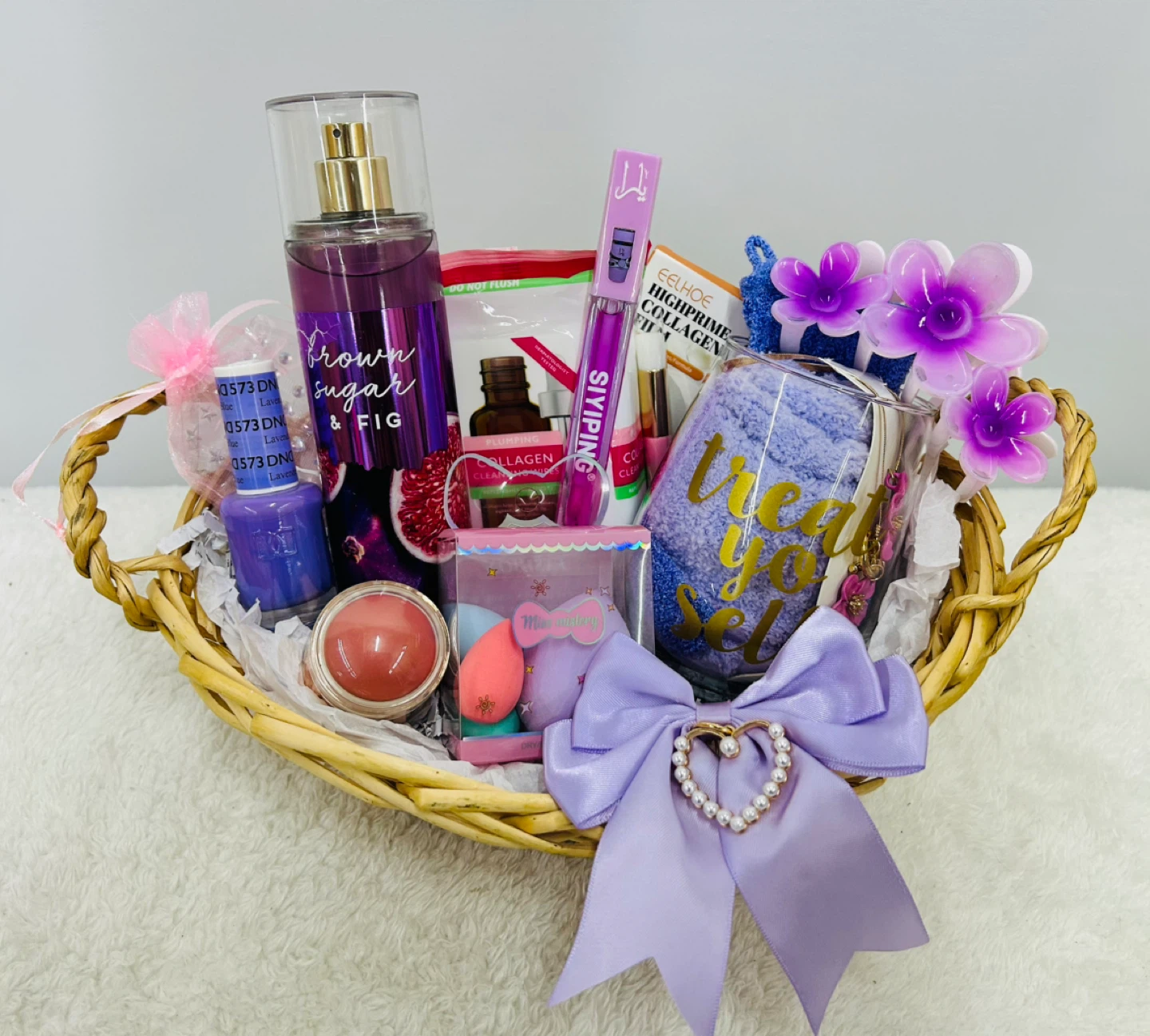 Bath & Body Works Mother's Day Gift Basket - photo 3