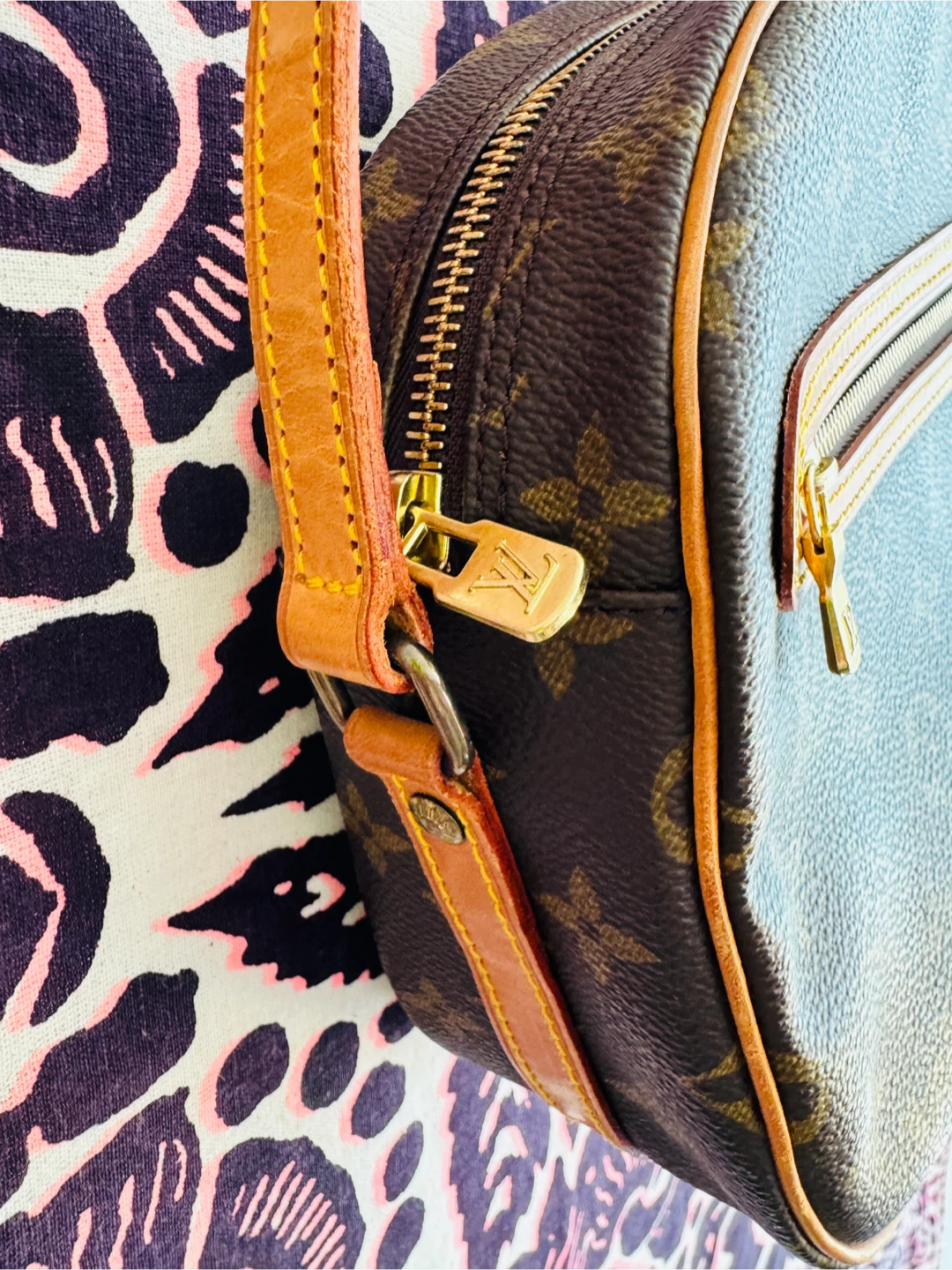 LV Monogram Senlis Shoulder Bag - photo 2