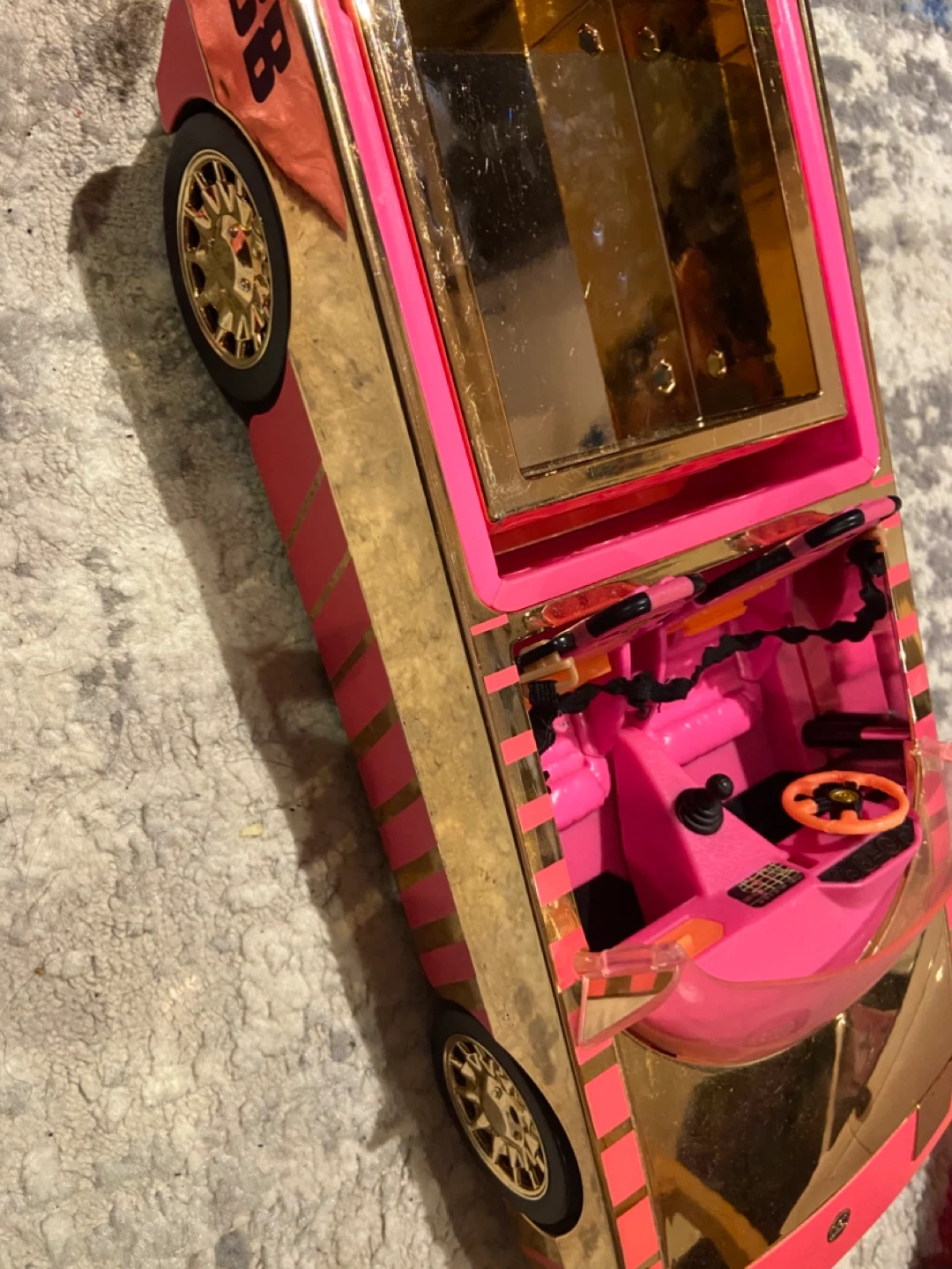 LOL Surprise Car-Brite Pink & Gold Convertible