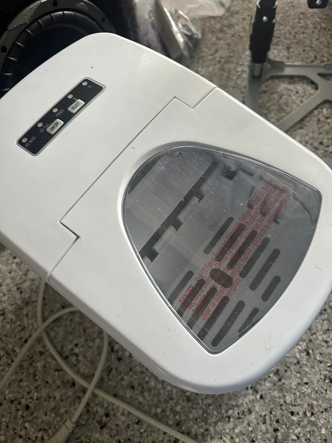 Frigidaire Portable Ice Maker - photo 4