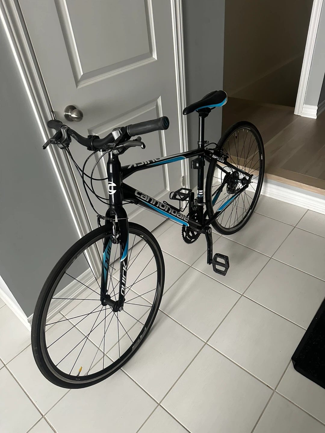 Cannondale Quick Speed Hybrid Bike