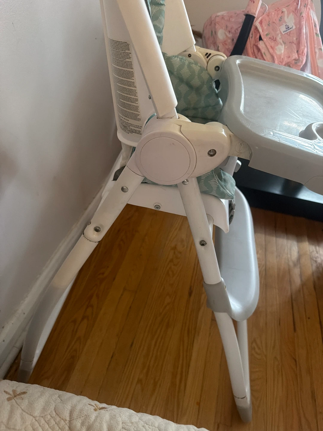Kids Embrace High Chair - photo 4
