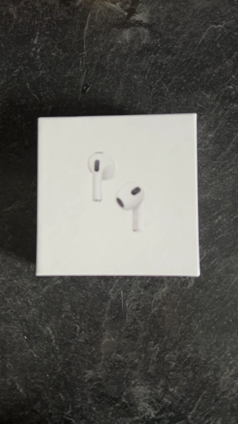 Apple AirPods (3rd generation)