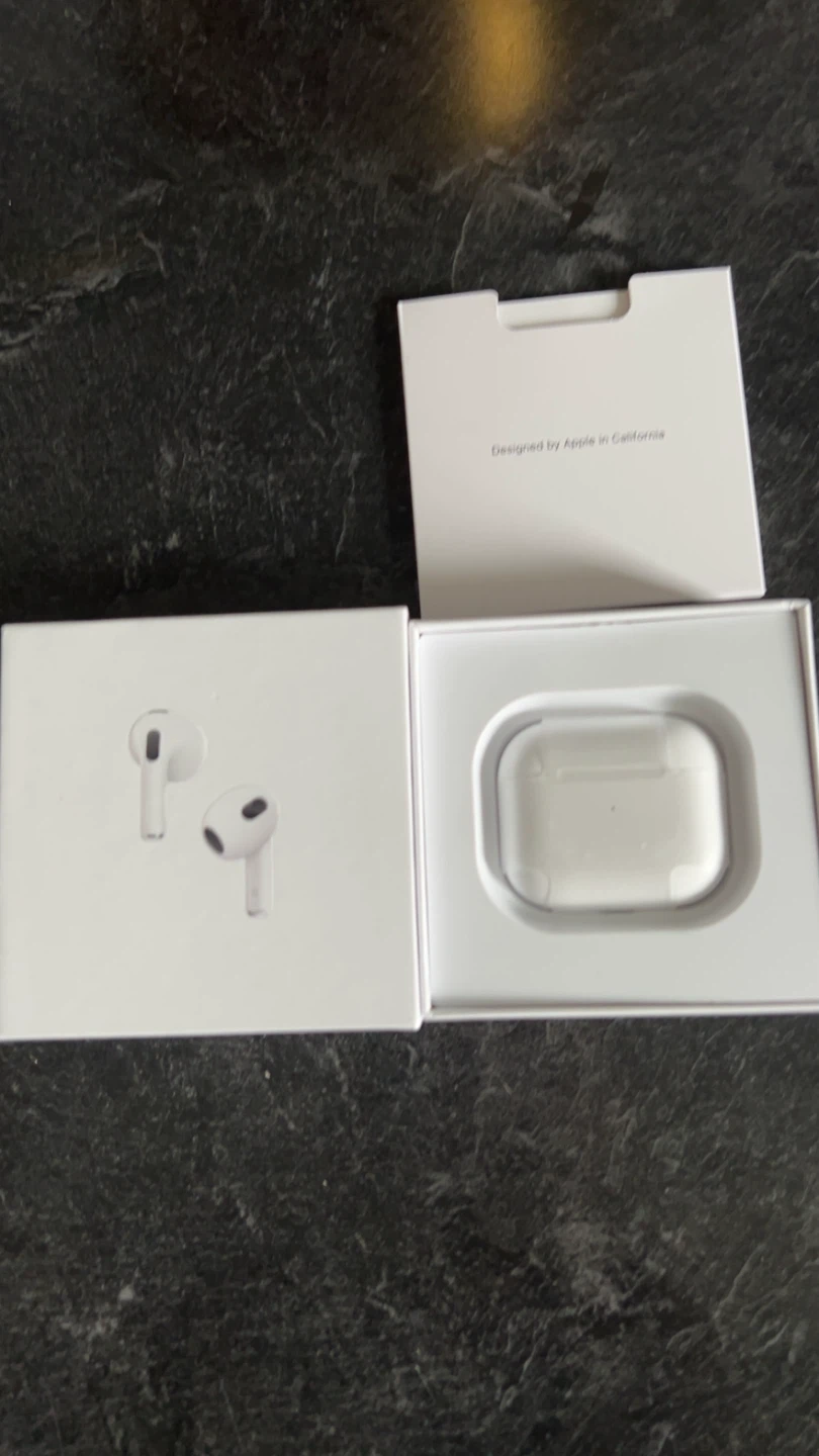 Apple AirPods (3rd generation) - photo 4