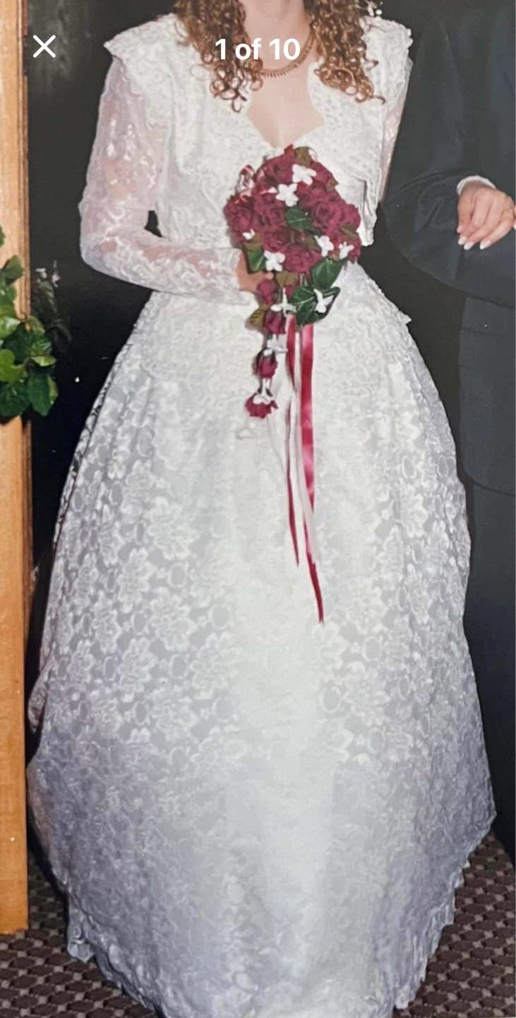 Vintage Lace Wedding Dress with Jacket