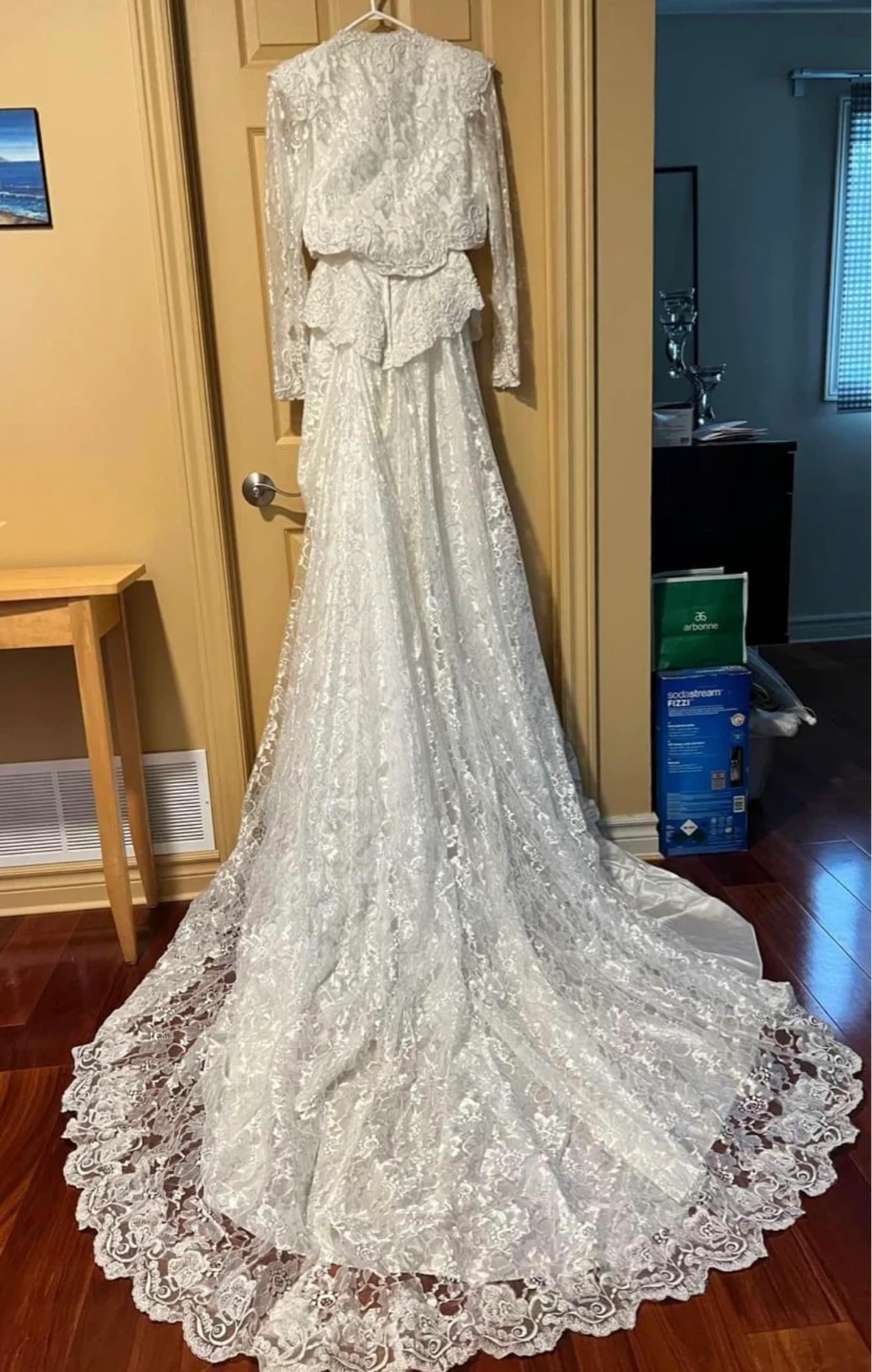 Vintage Lace Wedding Dress with Jacket - photo 4