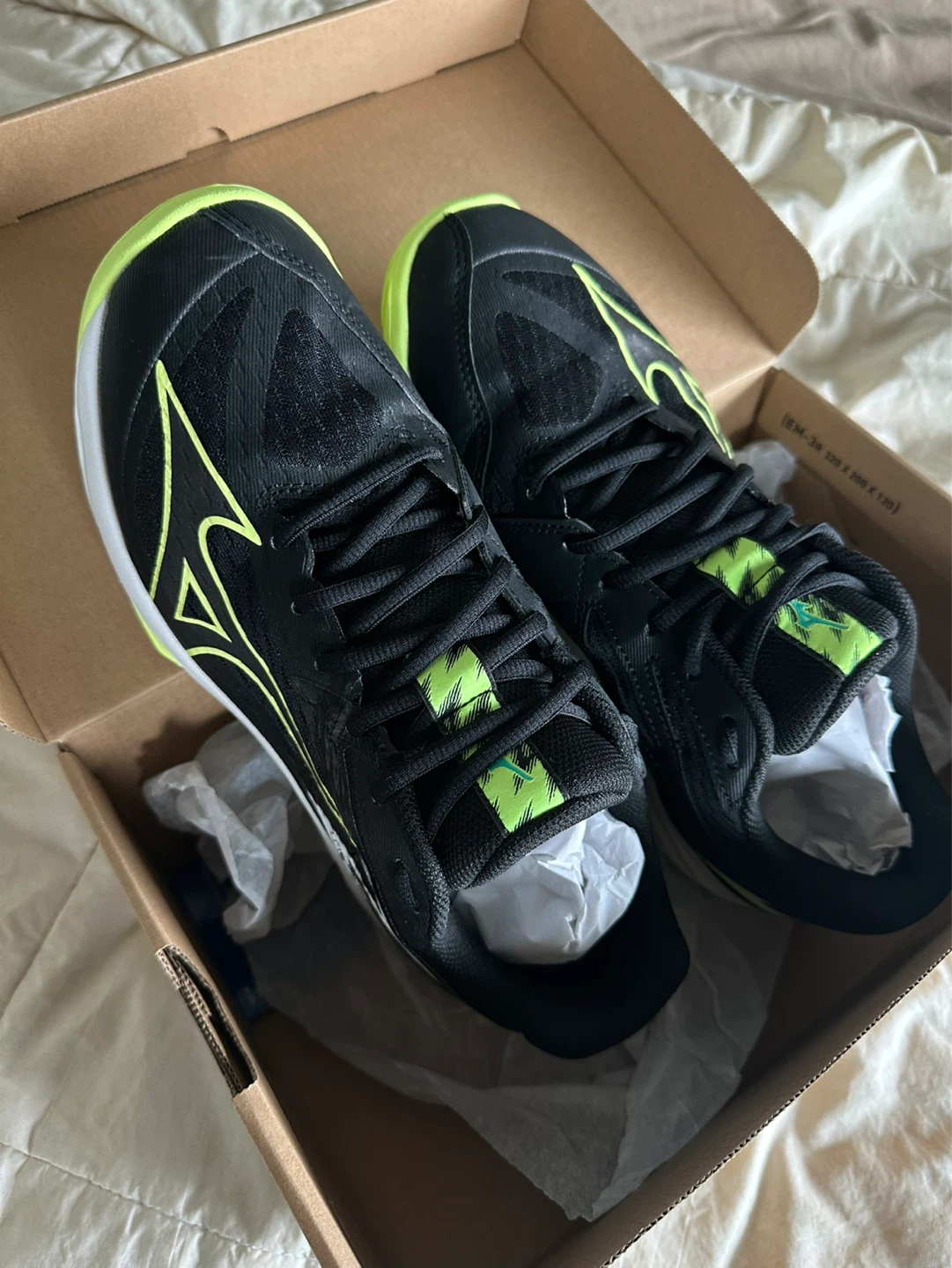 Mizuno Thunder Blade Z Indoor Shoes - Black/Green - Size 9