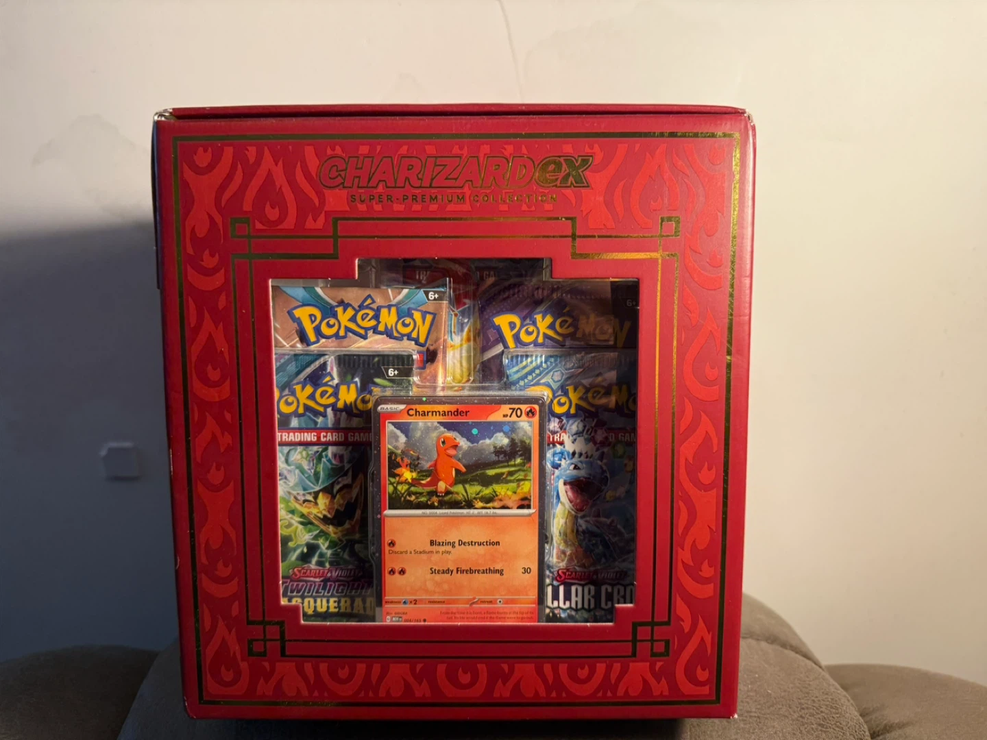 Pokémon TCG Charizard ex Super-Premium Collection Box - photo 4