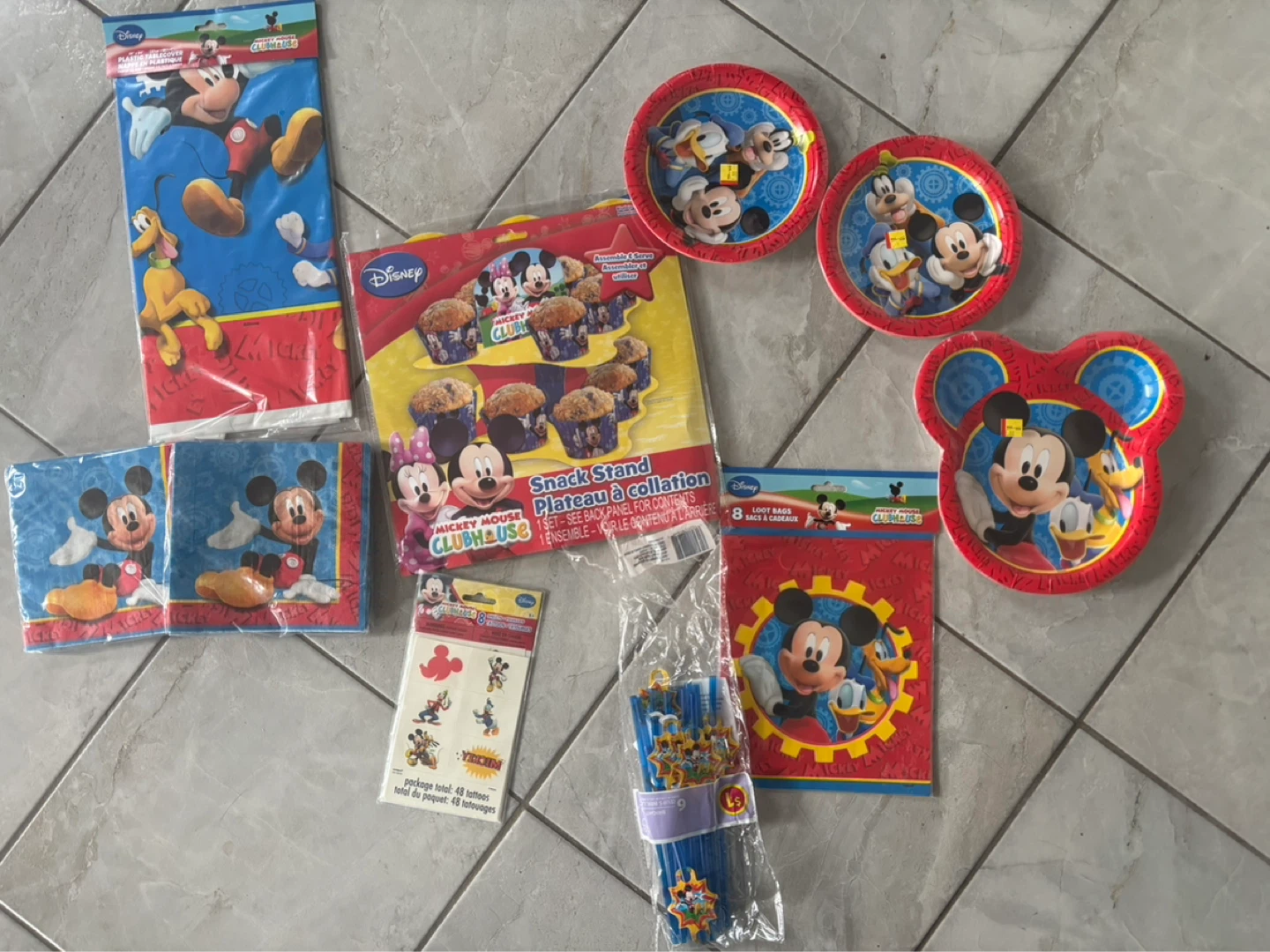 Mickey Mouse Clubhouse Birthday Party Supplies Set