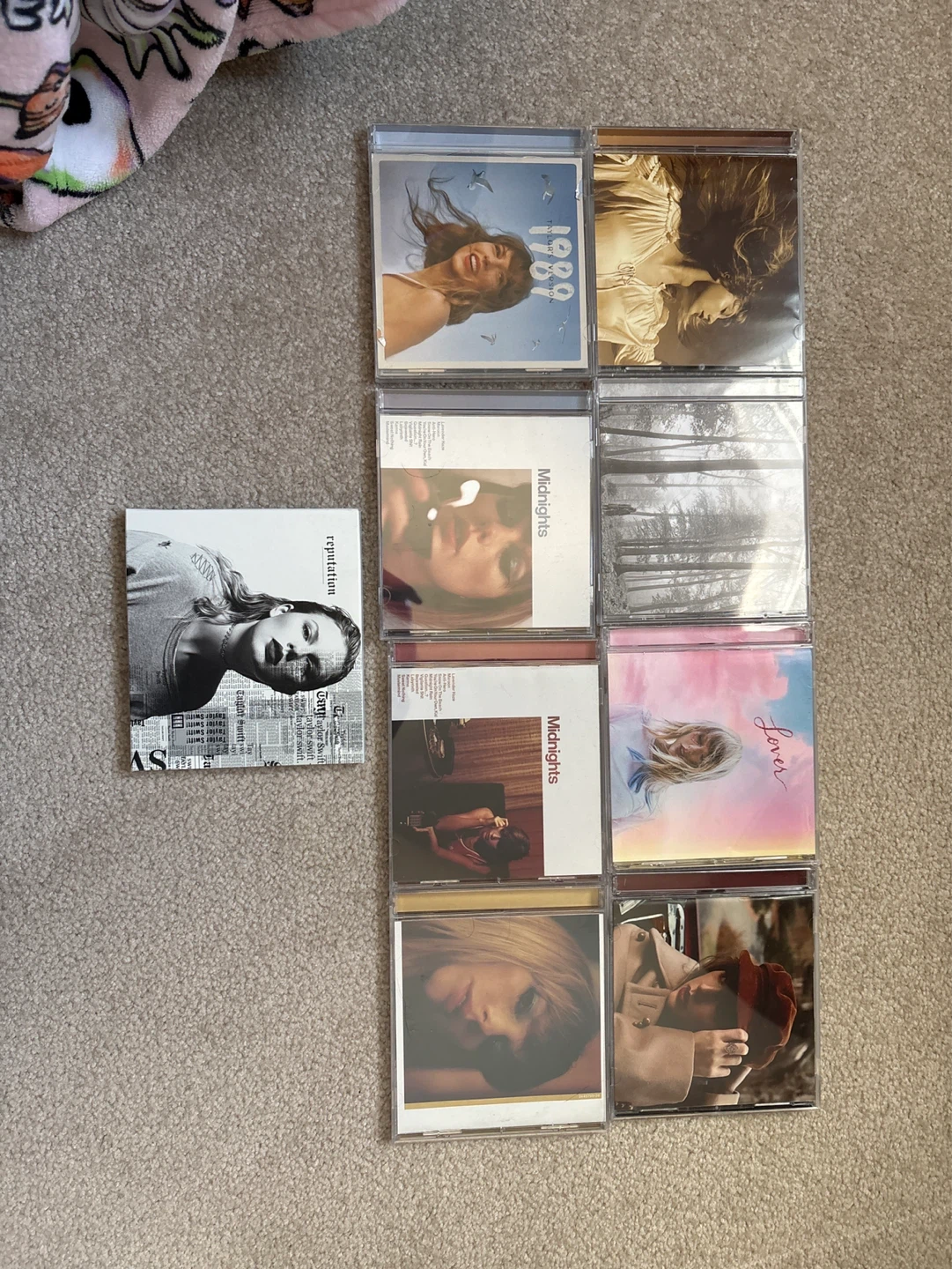 Assorted vinyls and CDs 🌱