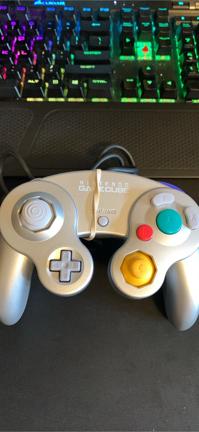 Nintendo GameCube Controller - Silver
