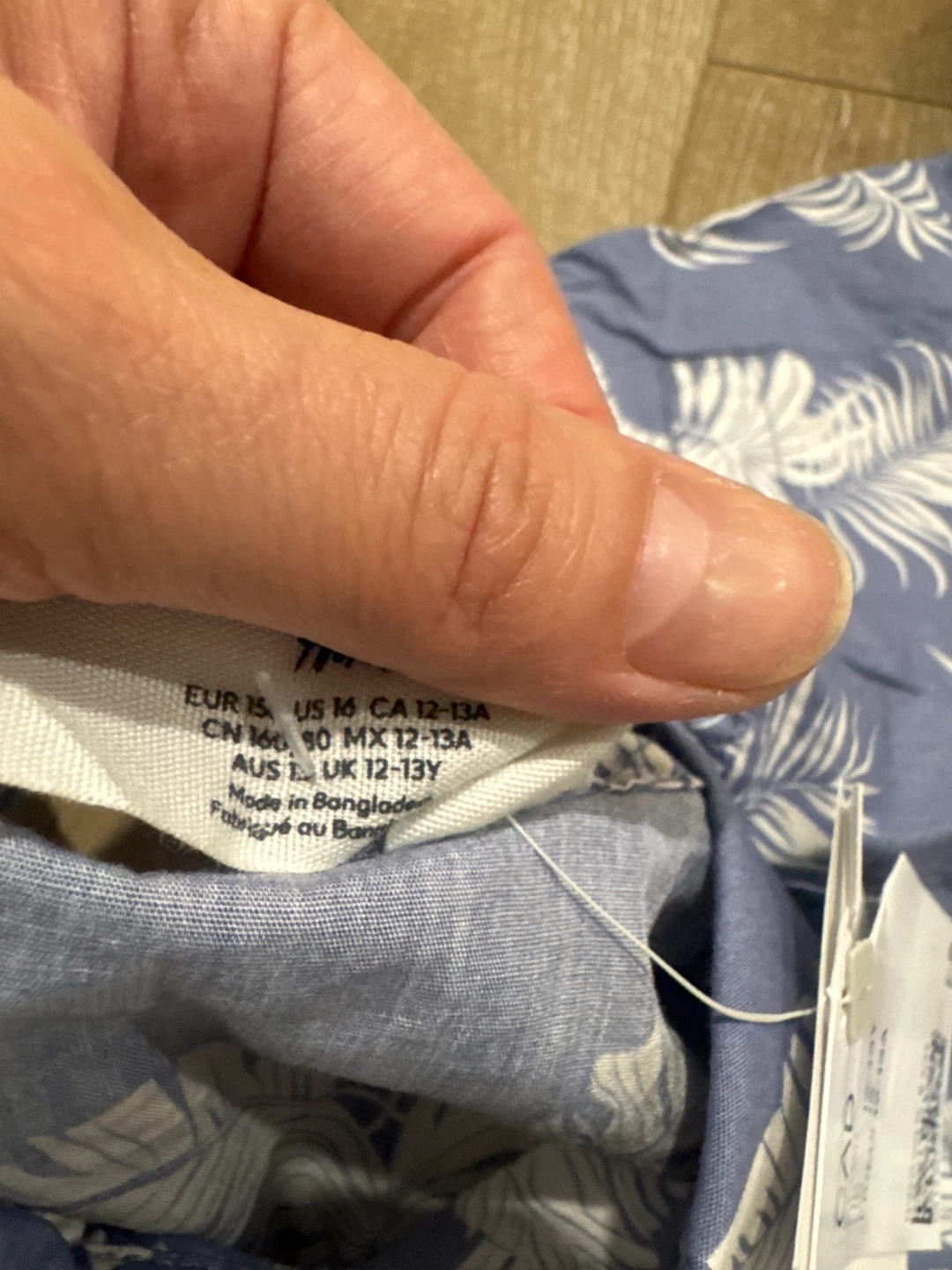 H&M Blue Leaf Print Shirt and Shorts Set - Size 12-13Y - photo 3