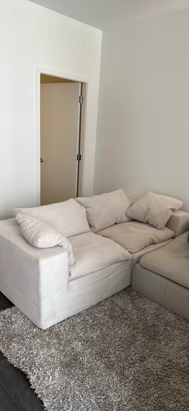 ROVE LAB R4 Loveseat Sofa